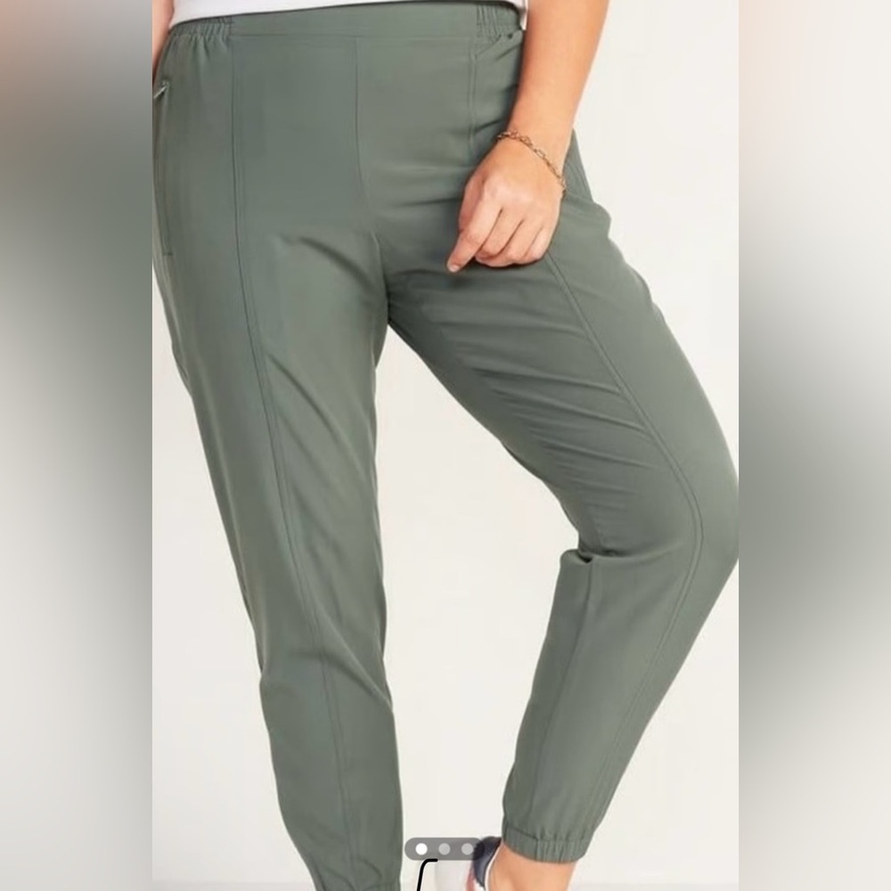 Old Navy Stretchtech Joggers XXL NWOT Army Green